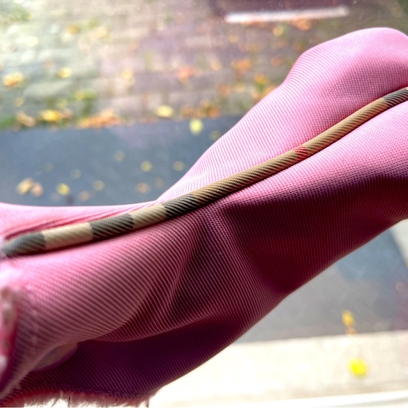 Burberry Golf Putter Cover - Picture 4 of 6